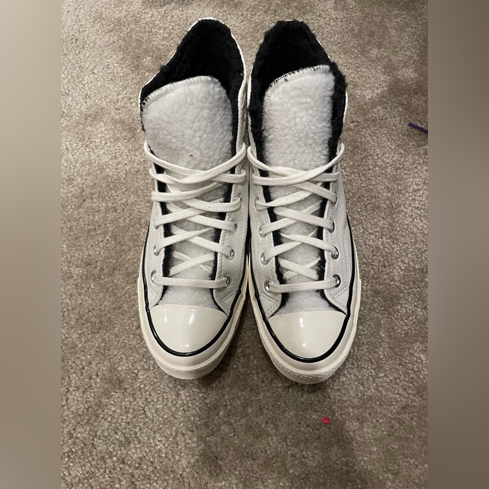 Like New White Chuck 70 Sherpa Lined Converse